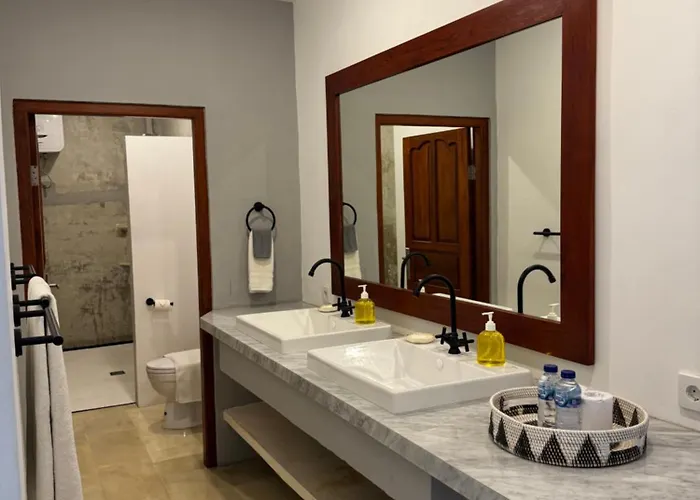 Stay's Deluxe #9 * Uluwatu (Bali)